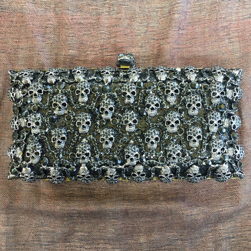 💀Skull Evening Purse - Gunmetal w/ Black Crystals